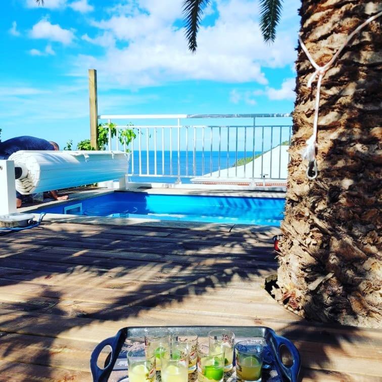 Rose Phoenix Rez-De-Jardin Piscine Et Vue Mer Les Anses-d'Arlet Exterior foto
